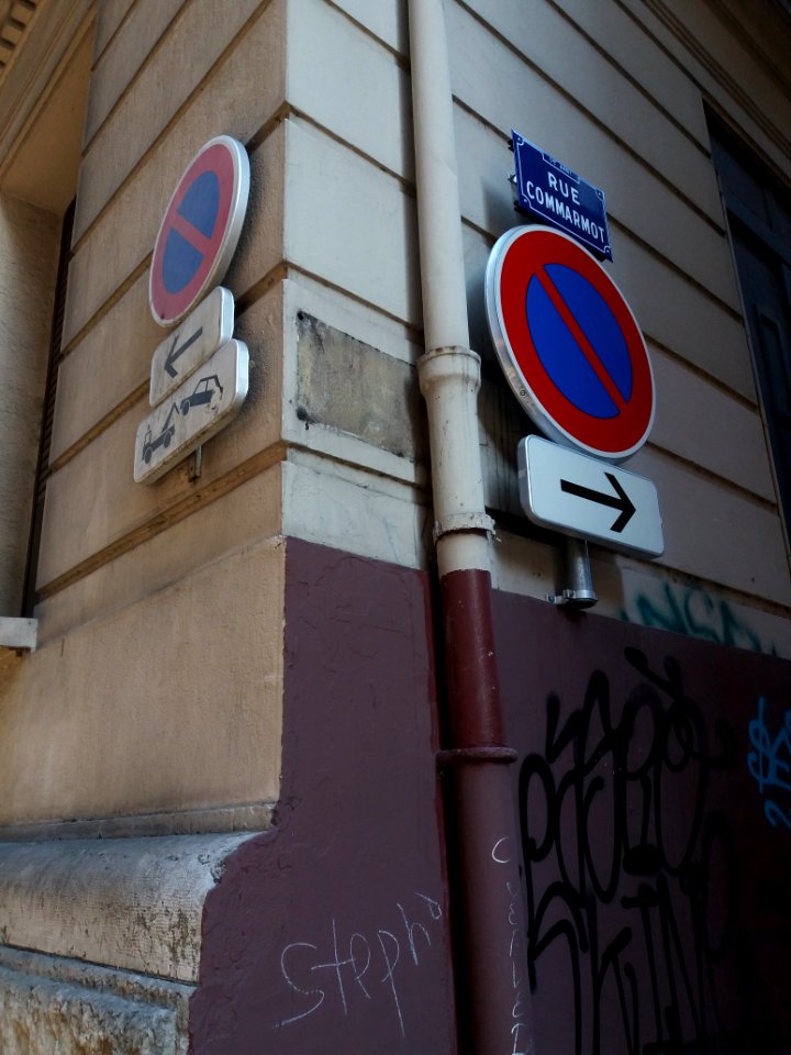 Lyon 1er - Rue Commarmot, plaque remplacée