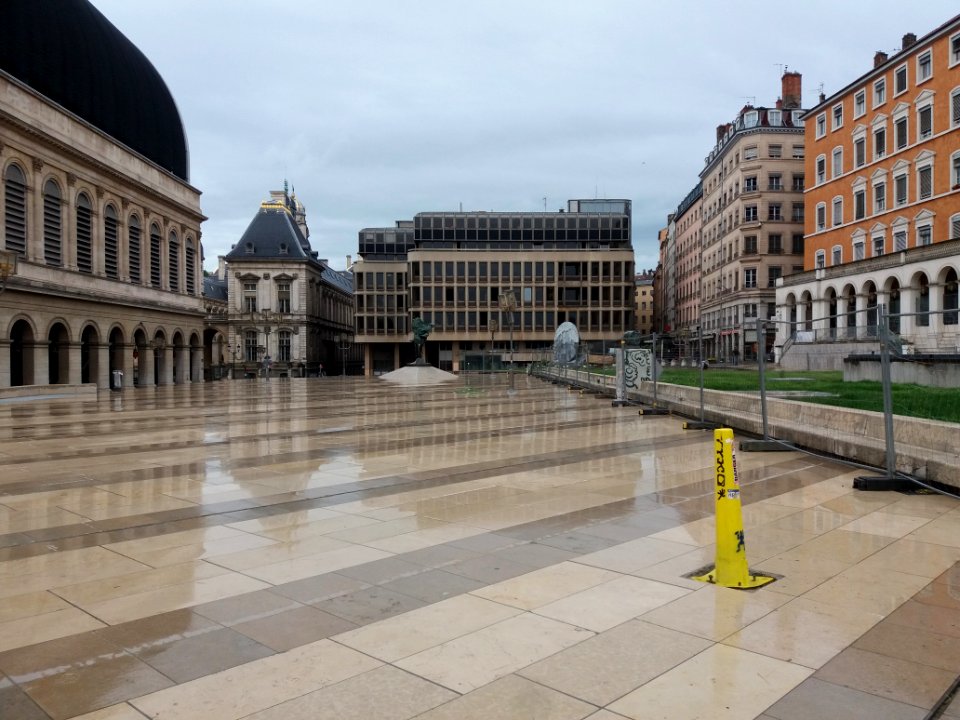 Lyon 1er - Place Louis Pradel, en fin de rénovation (2020)