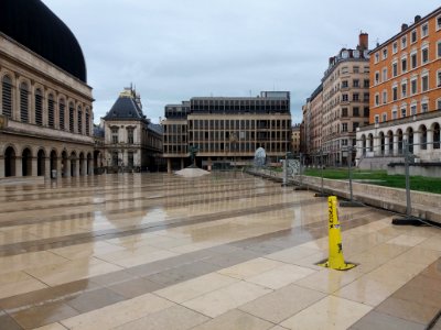 Lyon 1er - Place Louis Pradel, en fin de rénovation (2020)