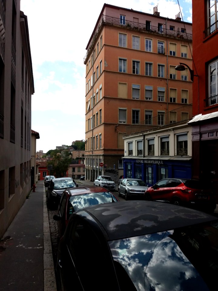 Lyon 1er - Rue de Flesselles, vers le sud, maison Brunet