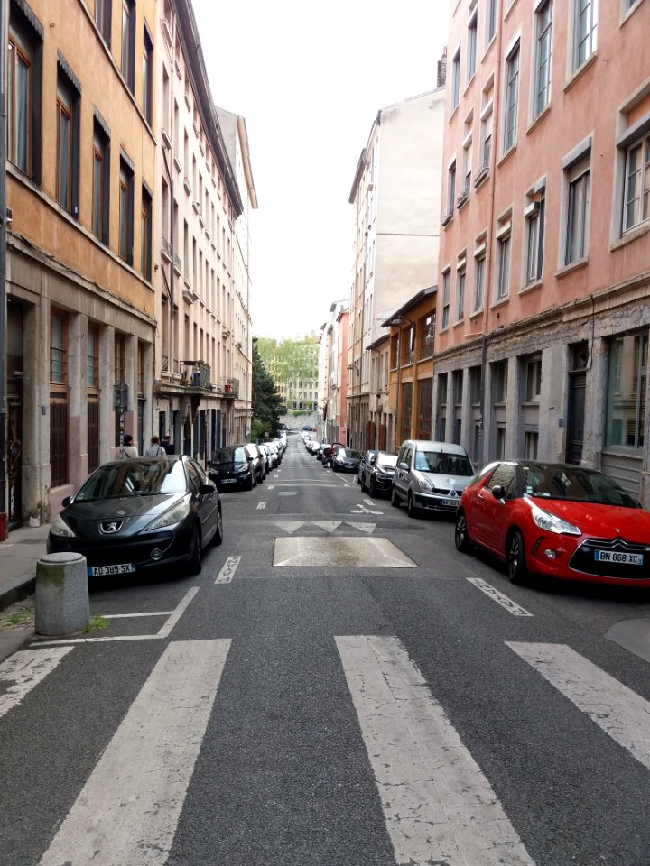 Lyon 1er - Rue Bodin, depuis la place Bellevue