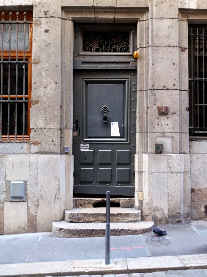Lyon 1er - Petite rue des Feuillants - Porte au numéro 4