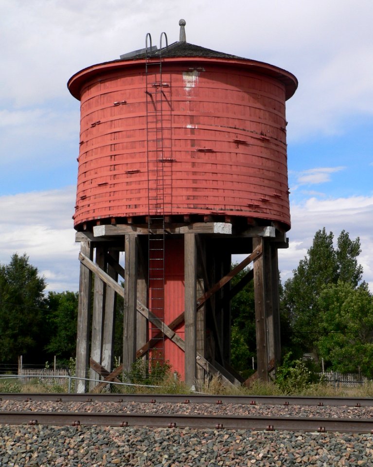 Lusk redwood water tank (4)