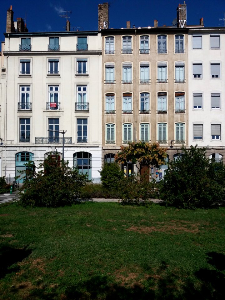 Lyon 1er - Place Louis Chazette, immeuble Soufflot (2)
