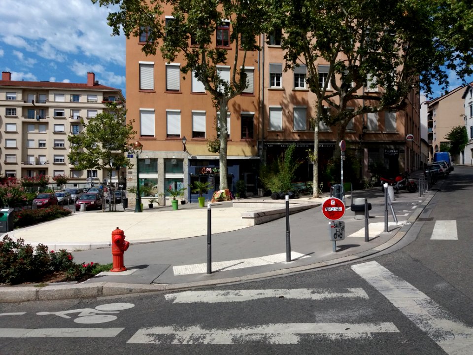 Lyon 1er - Place du Lieutenant Morel, vers l'ouest