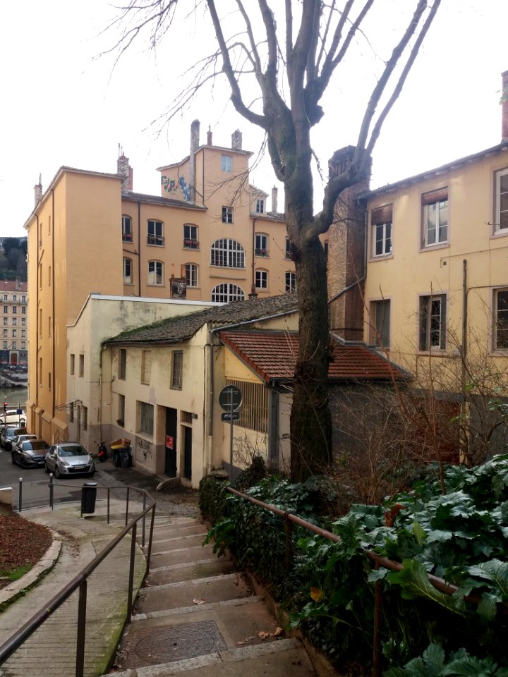 Lyon 1er - Passage Gonin - En arrivant sur le quai Saint Vincent