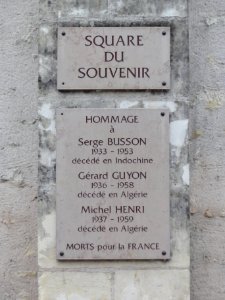 Lussault-sur-Loire (Indre-et-Loire) plaque Square du souvenir