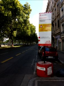 Lyon 1er - Quai Jean Moulin - Déconfinement Covid-19 - Aménagement d'une piste dédiée aux bus et vélos