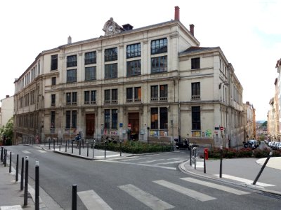 Lyon 1er - Place du Lieutenant Morel, lycée Jacques de Flesselles
