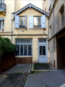 Lyon 1er - Place du Port-Neuville - La Petite Maison de Caroline, au numéro 22