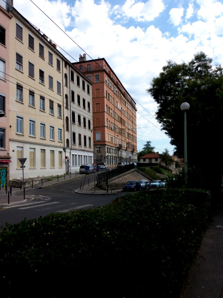 Lyon 1er - Place Rouville, vers l'est