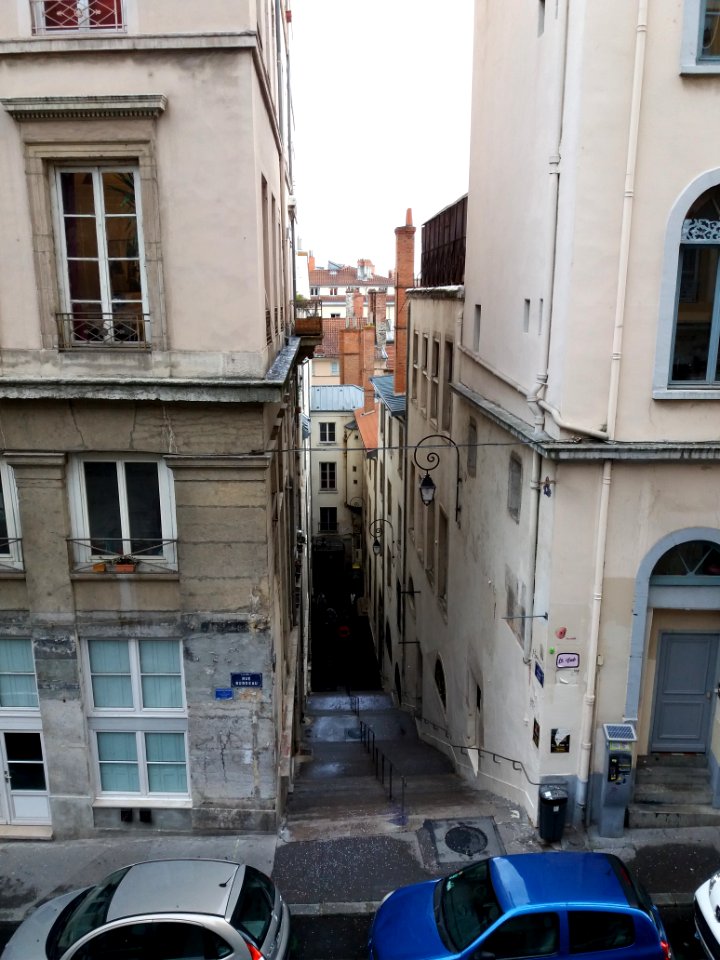 Lyon 1er - Passage Mermet, depuis la place Chardonnet