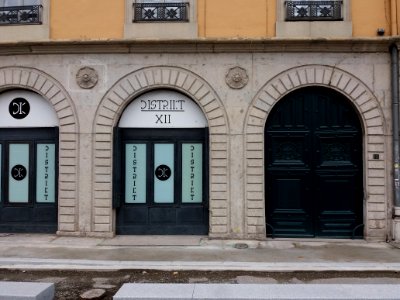 Lyon 1er - Quai Saint Vincent - Portes au numéro 12