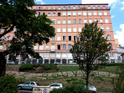 Lyon 1er - Place Rouville, maison Brunet (1)