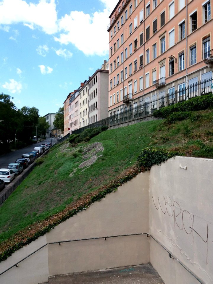 Lyon 1er - Place Rouville, vers l'ouest