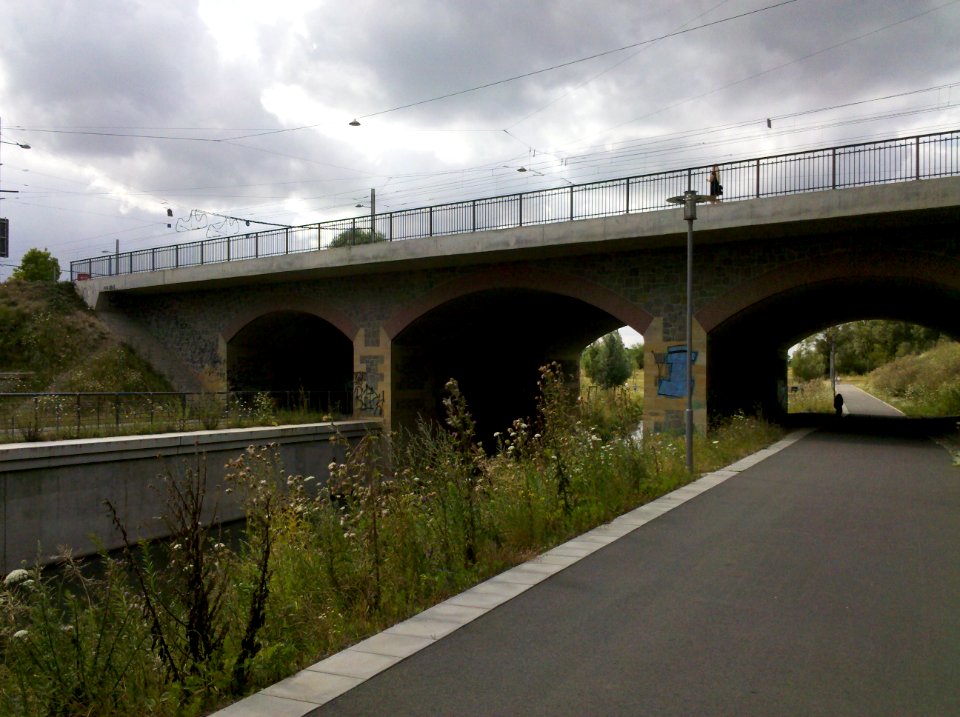 Luisenbrücke südöstlich des Lindenauer Hafens in Leipzig im Juli 2016