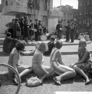 Lunchconcert van het Leger des Heils op Nationaal Monument op de Dam, Bestanddeelnr 916-6392