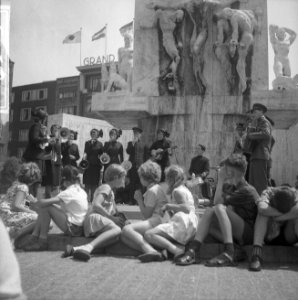 Lunchconcert van het Leger des Heils op Nationaal Monument op de Dam, Bestanddeelnr 916-6389