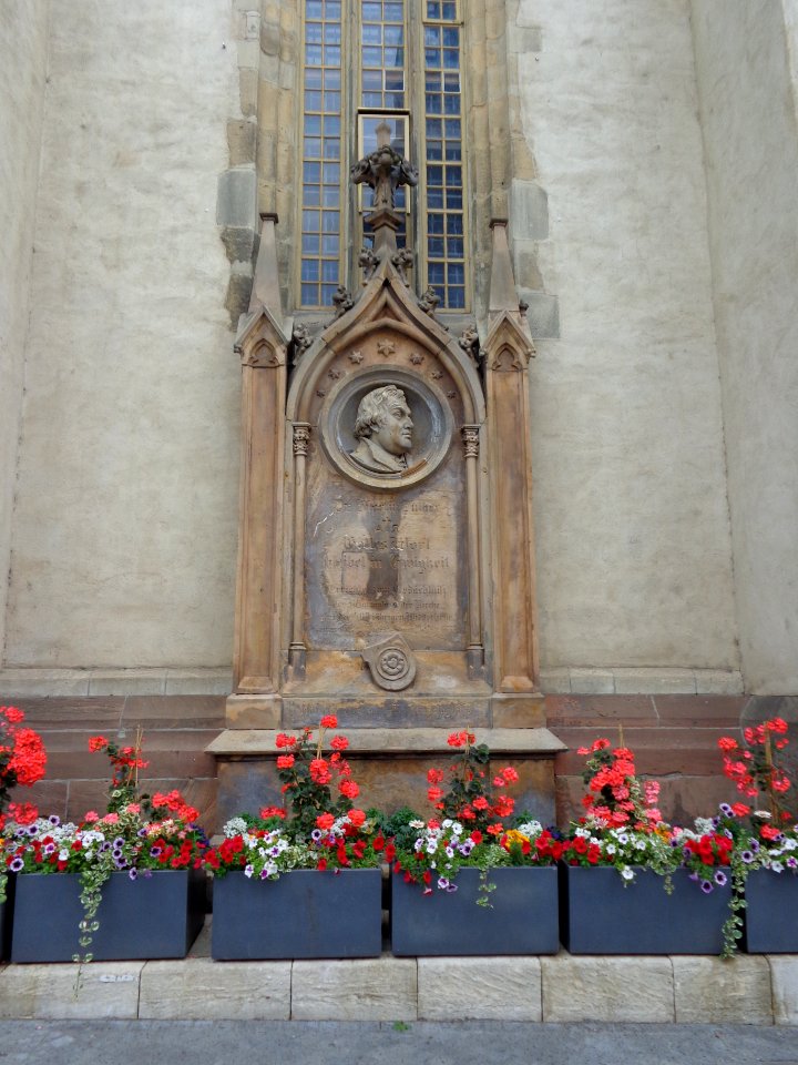 Luther-Relief an der Marktkirche in Halle