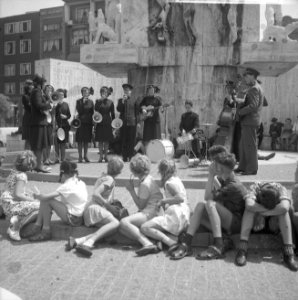 Lunchconcert van het Leger des Heils op Nationaal Monument op de Dam, Bestanddeelnr 916-6390