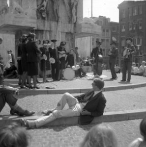 Lunchconcert van het Leger des Heils op Nationaal Monument op de Dam, Bestanddeelnr 916-6394