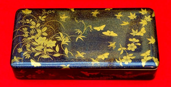 Lunch box, Edo period (detail) - Exhibition Room - Shinise Kinenkan Museum - Nagamachi - Kanazawa, Japan - DSC00289