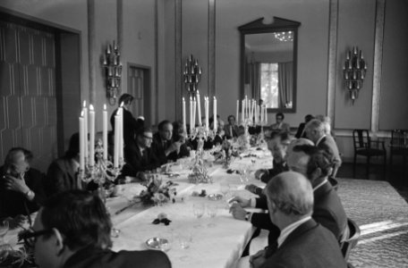 Lunch missie van Manitoba in Amstelhotel, opdracht Canade Ambassade, Bestanddeelnr 925-8985