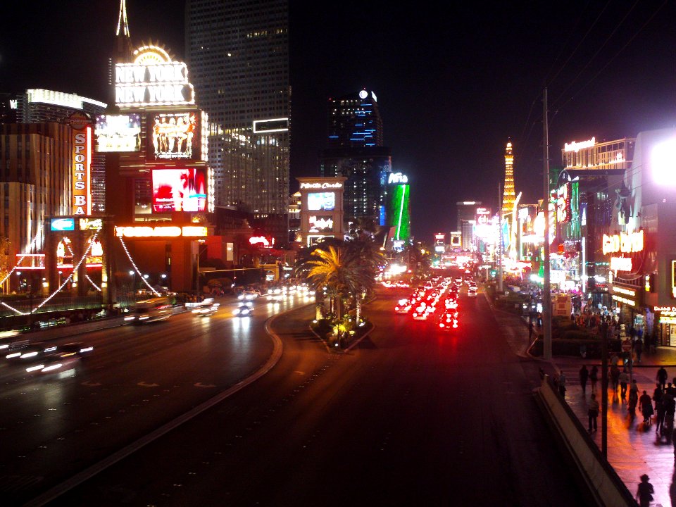 LV Boulevard night