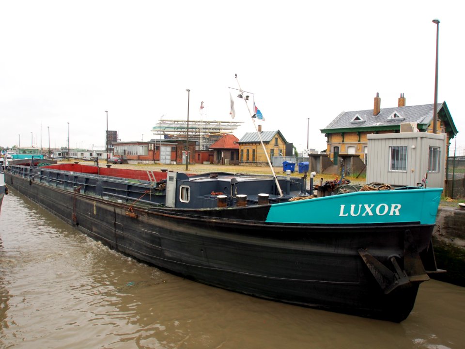 Luxor - ENI 06000034, Royerssluis, Port of Antwerp, pic2