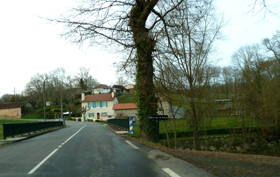 Luy de France vers garos