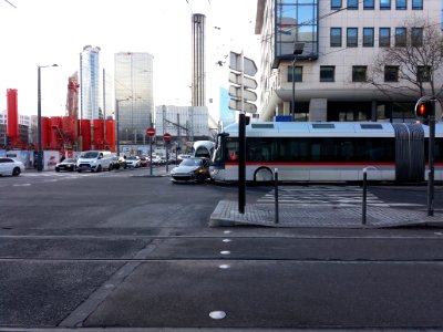 Lyon - TCL Irisbus - accident au carrefour Thiers-Lafayette