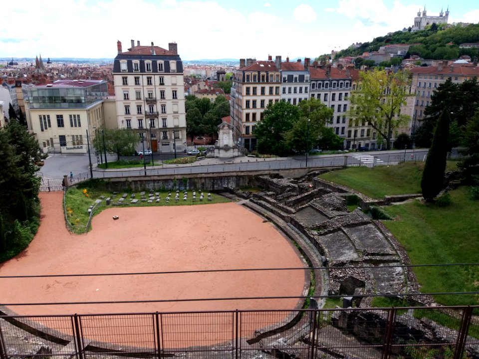 Lyon 1er - Amphithéâtre des Trois Gaules, depuis la rue des Tables Claudiennes