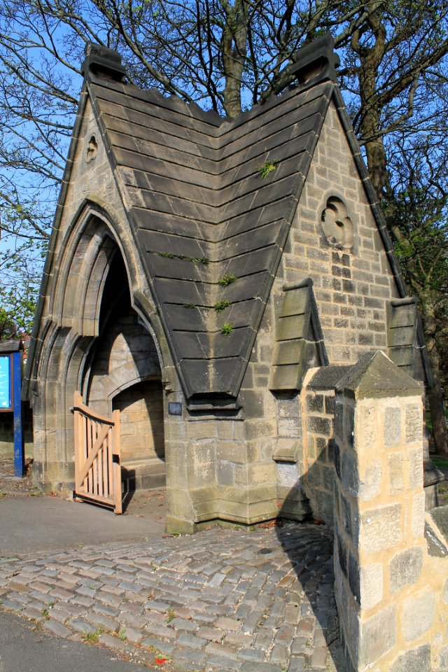 Lychgate at Holy Trinity Church, Meanwood 2019-04-22 (2)