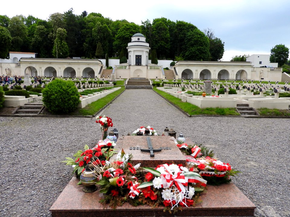 Lychakiv Cemetery 16