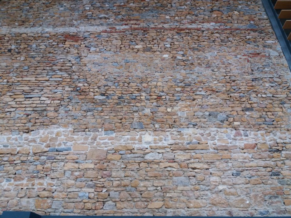 Lyon 2e - Archives municipales, ancien mur extérieur