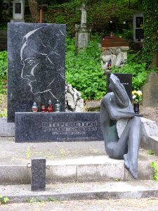 Lychakiv Cemetery 03
