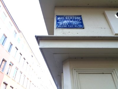 Lyon 4e - Place Bertone, plaque