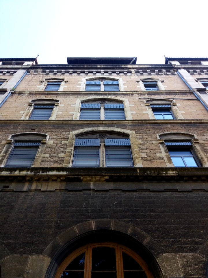 Lycée de Saint-Just de Lyon - Haut de la façade sud-ouest