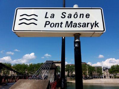 Lyon 4e - Passerelle Masaryk, panneau