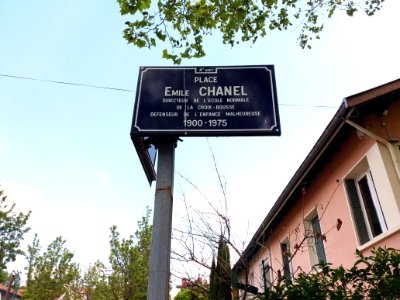 Lyon 4e - Place Émile Chanel, plaque