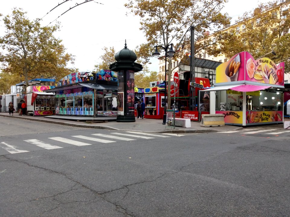 Lyon 4e - Place de la Croix-Rousse, vogue des marrons 2019 (1)