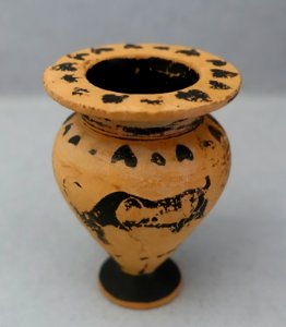Lydion, Attic, c. 550 BC, H 5347 - Martin von Wagner Museum - Würzburg, Germany - DSC05427