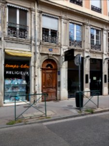 Lyon 4e - Rue d'Ivry, porte au numéro 1