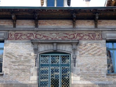 Lyon 4e - Parc de la Cerisaie - Villa Gillet - Côté est - Frise de l'aigle