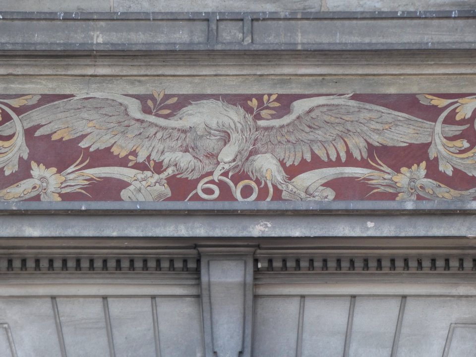 Lyon 4e - Parc de la Cerisaie - Villa Gillet - Côté est - Frise de l'aigle, détail
