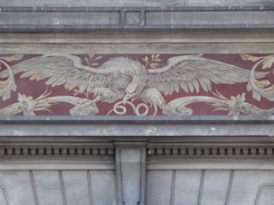 Lyon 4e - Parc de la Cerisaie - Villa Gillet - Côté est - Frise de l'aigle, détail