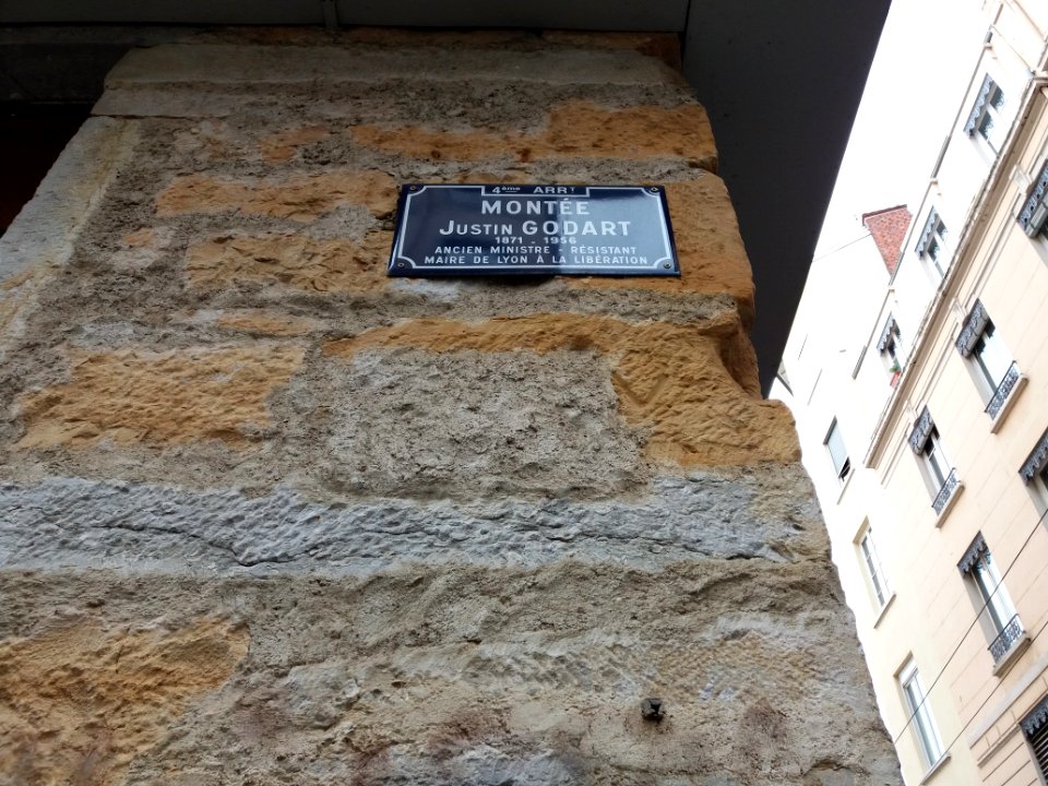 Lyon 4e - Montée Justin Godart, plaque de jour