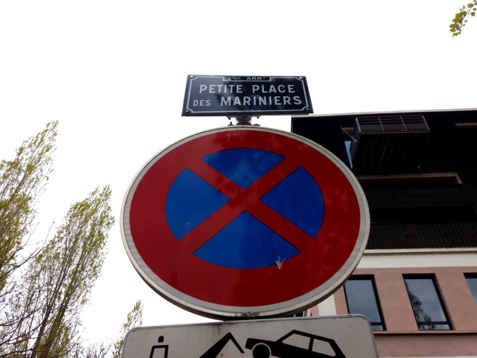 Lyon 2e - Petite place des Mariniers, plaque