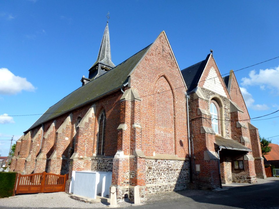 Lynde (Nord, Fr) église (03)