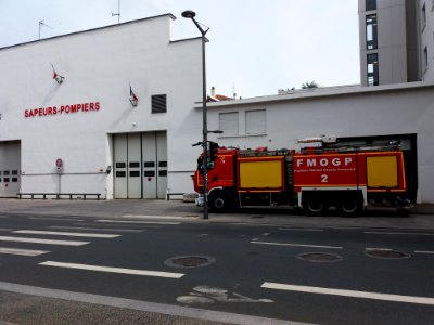Lyon - Gerland - Rue Debourg - Caserne de sapeurs-pompiers photo